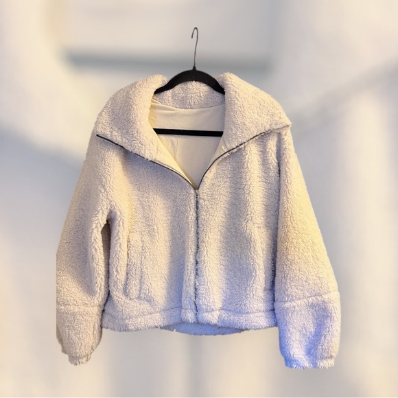 Lululemon Cinchable
Fleece Zip-Up - Bone - Picture 3 of 5
